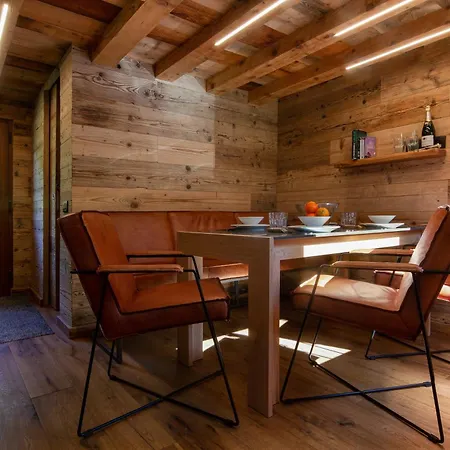 Mazot Du Mont-Blanc W/View, Terrace & Stove, Chalet *